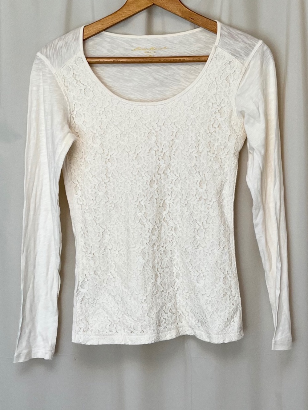 Eddie Bauer off-white lace front long sleeve top